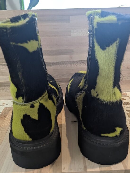 CamperLab Eki Calf Hair Cow Print Chunky Boots Green Black Men\'s 10.5 - W 12.5